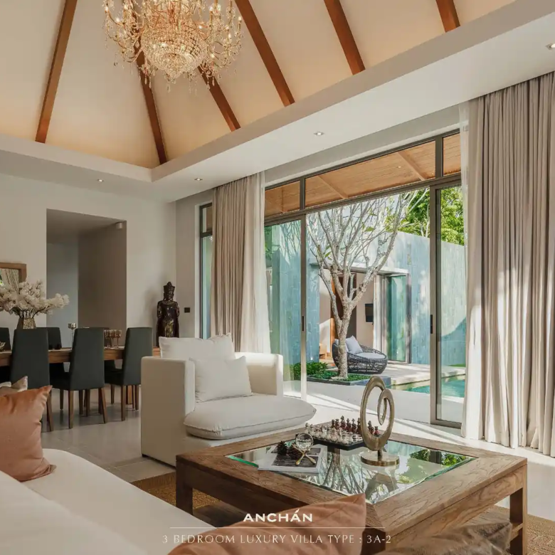 Anchan Sunscape Thep Krasattri living area with courtyard view